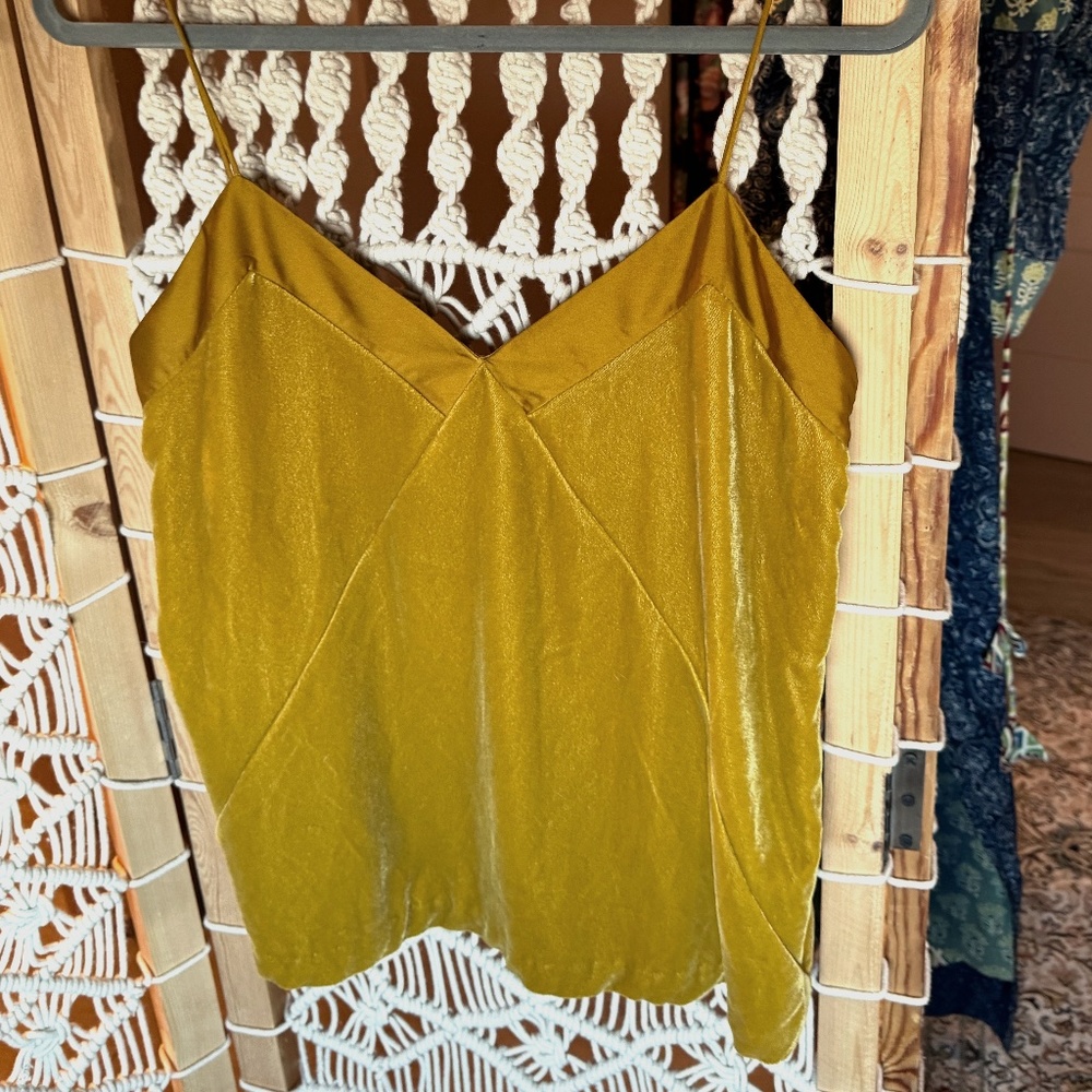 Velvet, Club Monaco dressy tank top size M